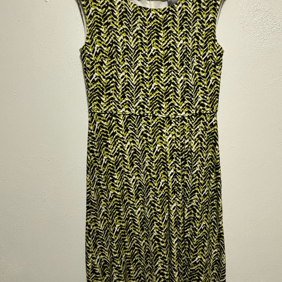 ANNE TAYLOR Sleeveless Dress - Picture 4 of 9